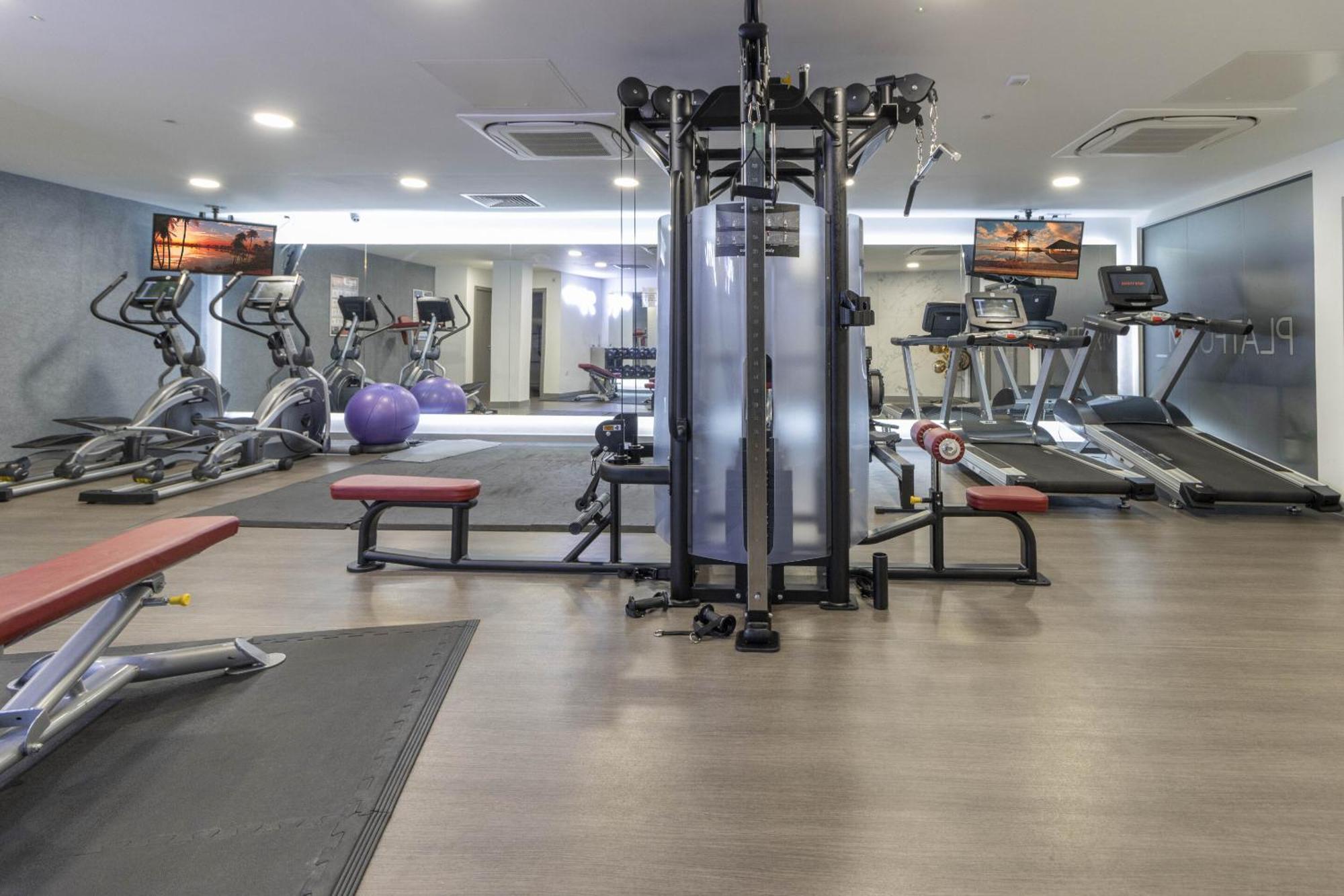 Linacre 1&2 - One And Two Bed Flat Behind The Cathedral With Free Parking And Fast Wifi Apartment Exeter Luaran gambar