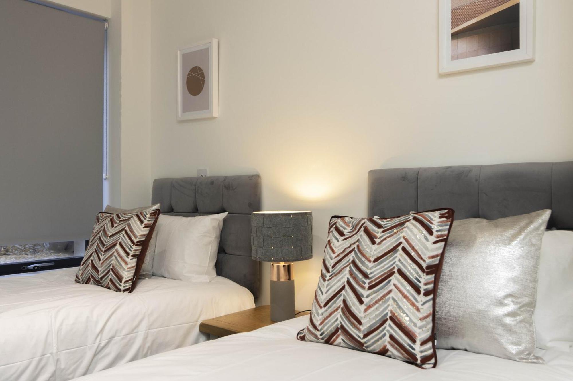 Linacre 1&2 - One And Two Bed Flat Behind The Cathedral With Free Parking And Fast Wifi Apartment Exeter Luaran gambar