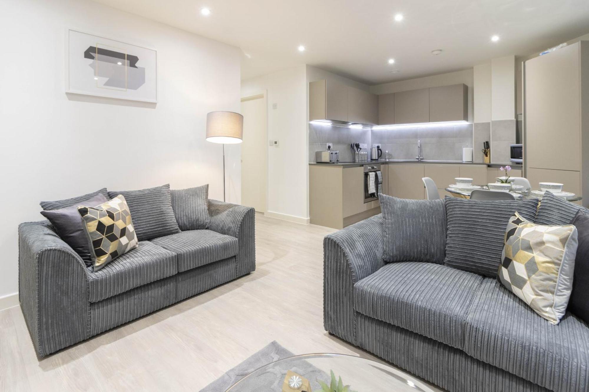Linacre 1&2 - One And Two Bed Flat Behind The Cathedral With Free Parking And Fast Wifi Apartment Exeter Bilik gambar